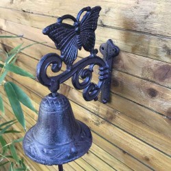 Cloche de porte-jardin-portail motif papillon en fonte