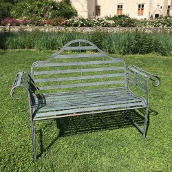 Banc de jardin en fer aspect vieilli