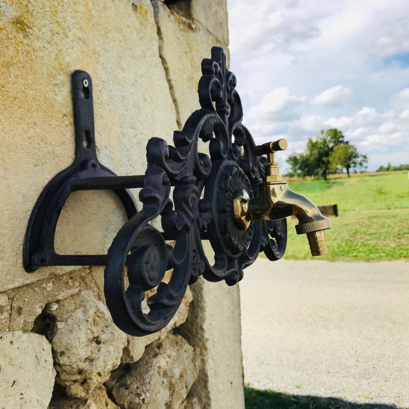 Porte Tuyaux avec Robinet Laiton