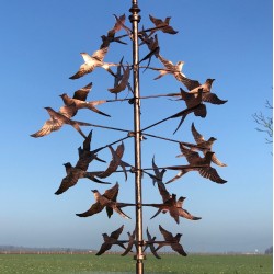 Moulin à Vent De Jardin En Métal Éolienne Décorative motif Hirondelle vue de près 