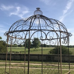 Gloriette pergola kiosque en fer de jardin marron