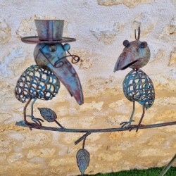Pic de jardin décoratif, mobile, balancier en fer couple de corbeaux vue des deux corbeaux