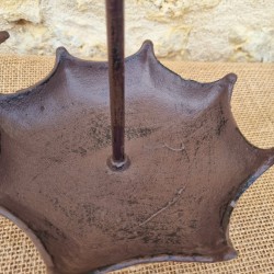 Bain d'oiseaux, mangeoire en fonte à poser en forme de parapluie