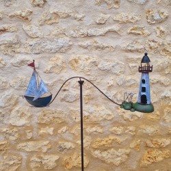 Balancier phare et bateau