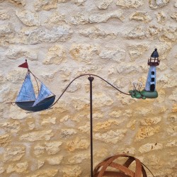 Balancier phare et bateau