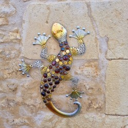 Salamandre murale décorative en fer