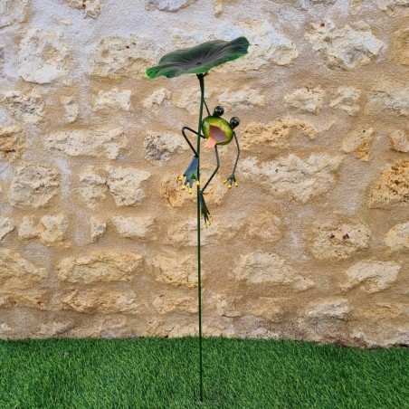 Grenouille basse sur pic décorative