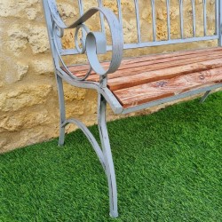 Banc de jardin fer forgé et bois patiné gris antique confortable