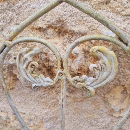  Porte plante mural beige aspect ancien 24,90 € LEZARD DU JARDIN