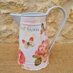  Broc décoratif style ancien motifs écritures, papillons et fleurs 18,90 € LEZARD DU JARDIN