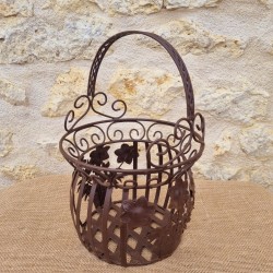 Panier en fer marron