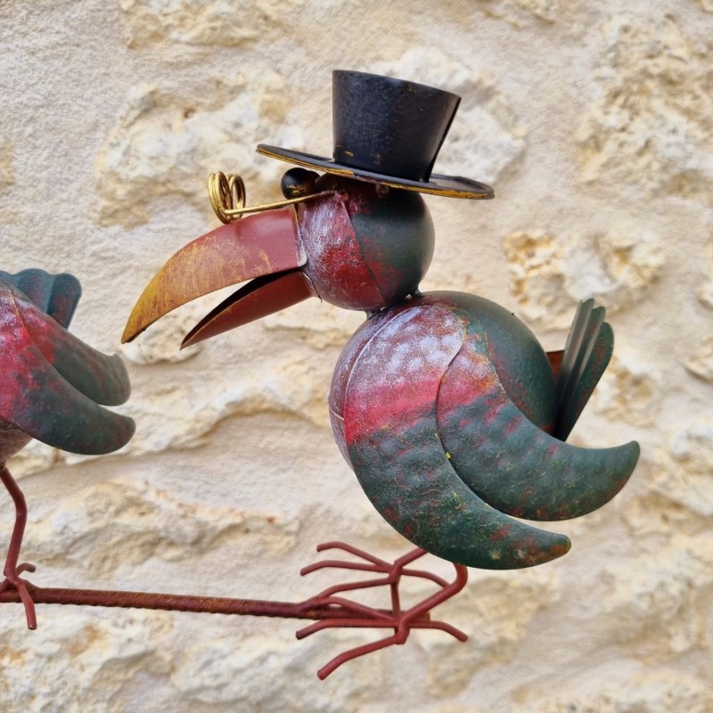 Pic en métal et verre, balancier corbeaux colorés tuteur de jardin