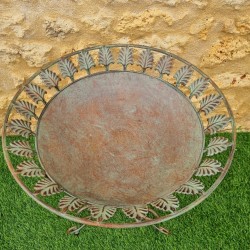 Bain d'oiseaux, mangeoire en fer sur trépied arabesques vert bordeaux aspect ancien 79,90 € LEZARD DU JARDIN