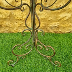 Bain d'oiseaux, mangeoire en fer sur trépied arabesques vert bordeaux aspect ancien 79,90 € LEZARD DU JARDIN