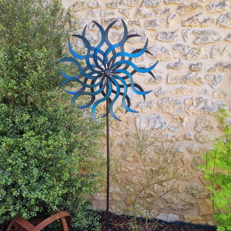 Éolienne décorative de jardin en fer bleue / noire modèle DAMPIERRE 69,00 € LEZARD DU JARDIN
