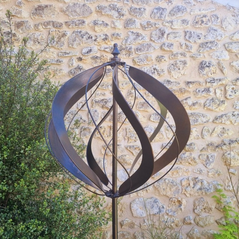 Éolienne décorative de jardin Châteaudun | Moulin à vent en métal marron patiné