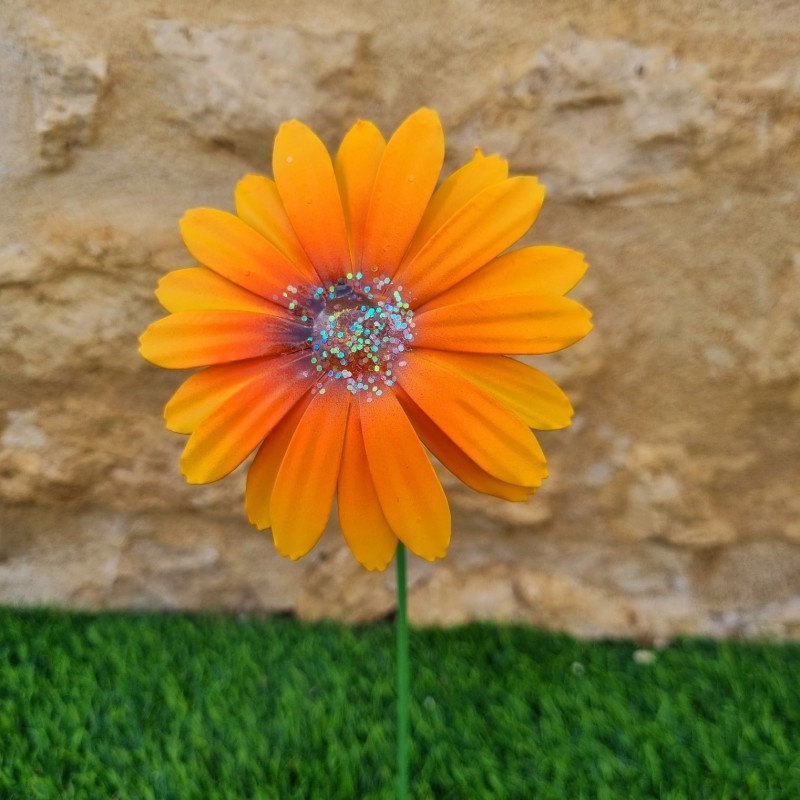 Fleur en fer orange centre paillettes