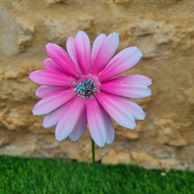 Fleur en fer rose et blanche centre paillettes