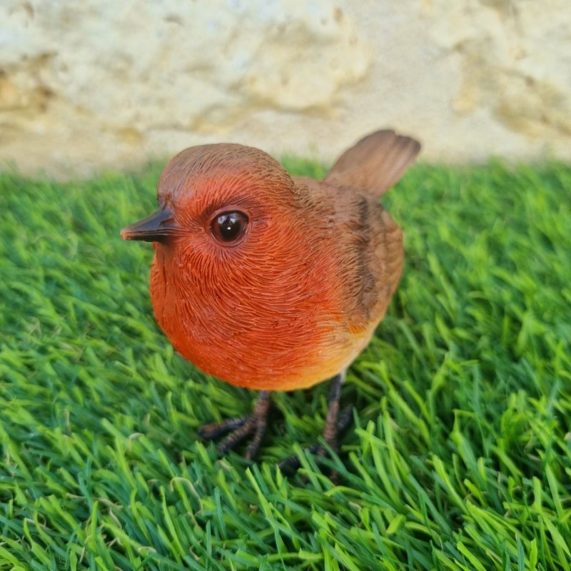 Oiseau en résine rouge