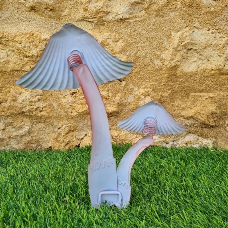  Champignons en fer en duo colorés rouge 8,90 € LEZARD DU JARDIN