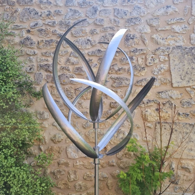 Éolienne décorative Oléron | Un moulin à vent design pour votre jardin