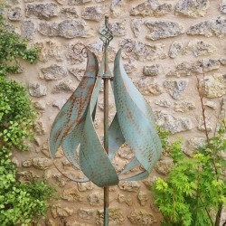 Éolienne décorative de jardin en fer forme tulipe modèle CHEVERNY 149,00 € LEZARD DU JARDIN
