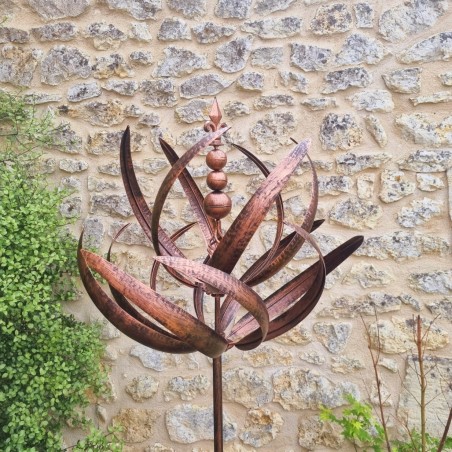 Éolienne décorative de jardin en fer cuivré modèle CHANTILLY 169,00 € LEZARD DU JARDIN