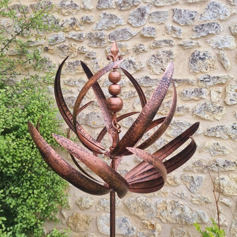 Éolienne décorative de jardin en fer cuivré modèle CHANTILLY 169,00 € LEZARD DU JARDIN