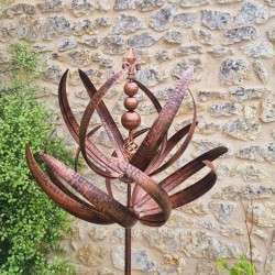 Éolienne décorative de jardin en fer cuivré modèle CHANTILLY 169,00 € LEZARD DU JARDIN