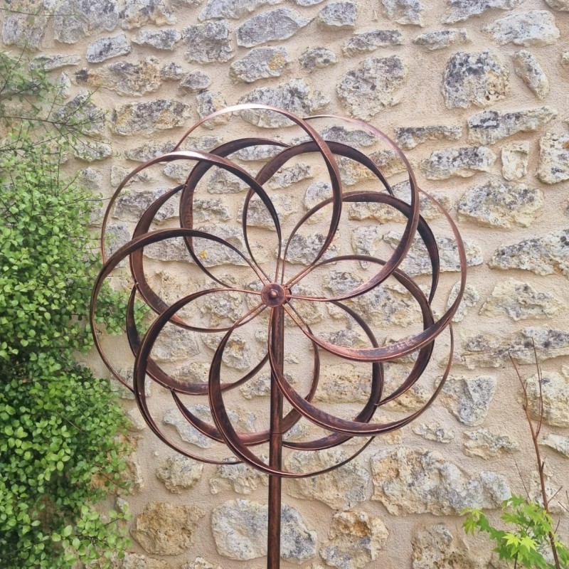 Éolienne décorative Modèle Chinon | Moulin à vent de jardin en métal  patiné cuivre