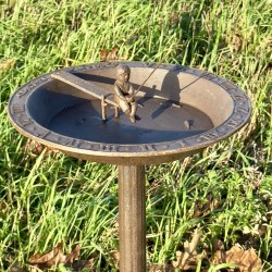 Bain d'oiseau en fonte pêcheur 139,00 € LEZARD DU JARDIN