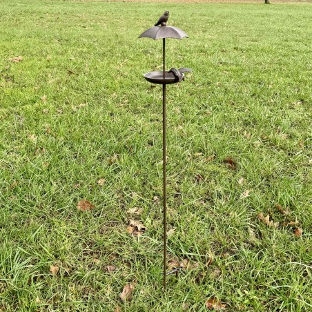 Mangeoire sur a piquer en fonte H114 26,90 € LEZARD DU JARDIN