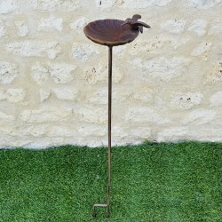 Bain d'oiseaux sur pic en fonte couleur rouille 100 cm