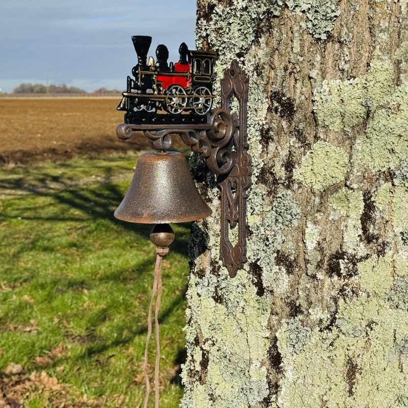Cloche murale en fonte avec locomotive - vue de face