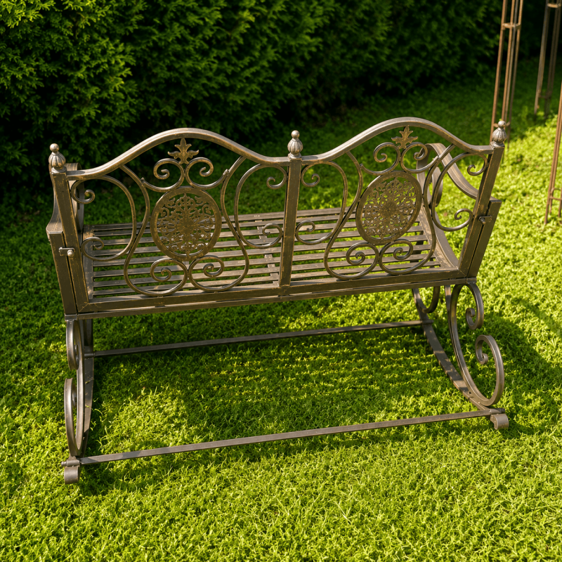 Rocking-chair de jardin en métal marron patiné vue arrière