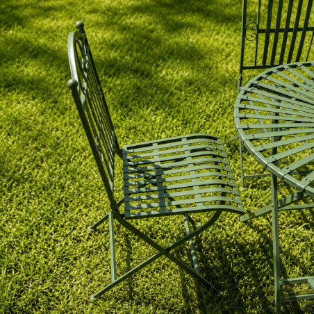 Salon de jardin 4 places vert anglais en métal vue des chaises en détail