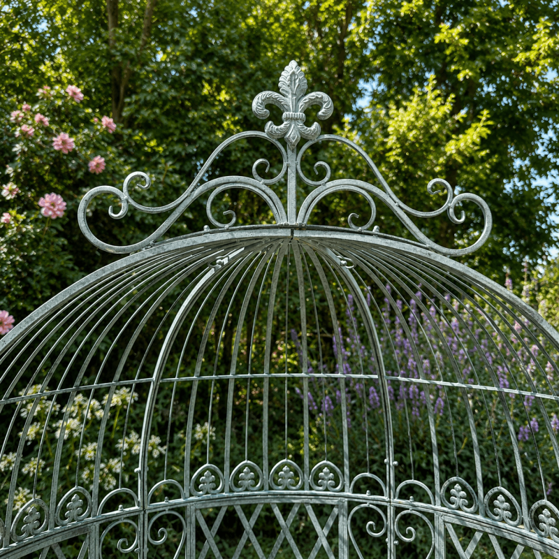 Banc arche de jardin en métal patiné vert-de-gris, vue du dôme