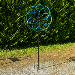 Éolienne décorative de jardin bleue et turquoise- vue d'ensemble