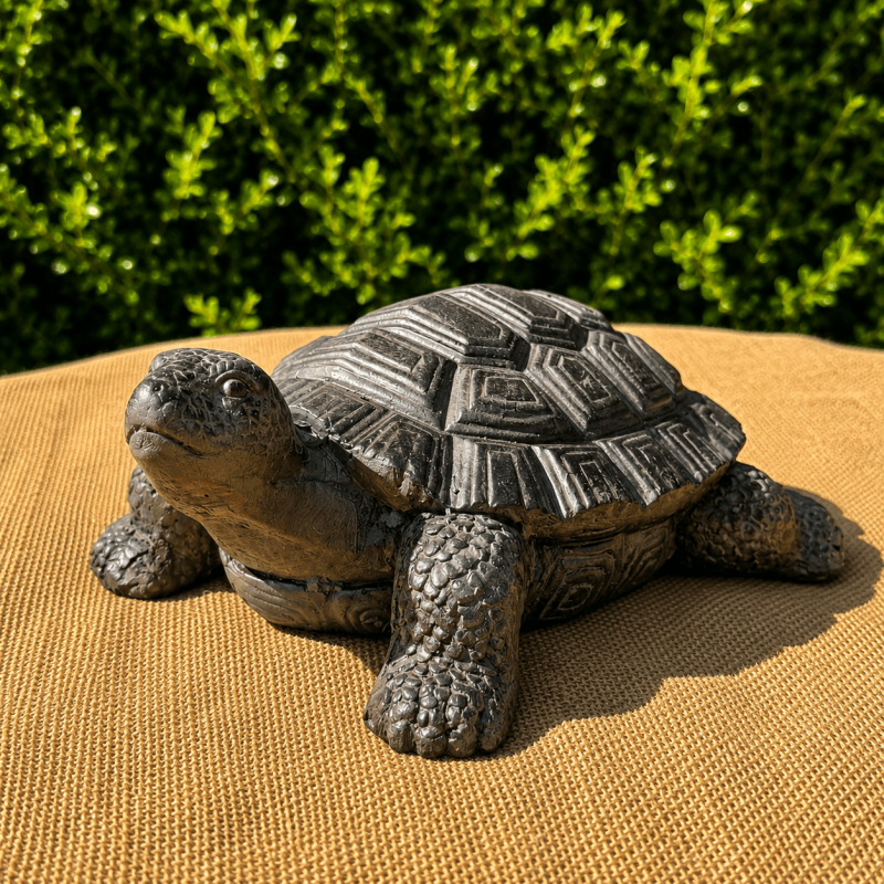 Tortue de jardin en résine effet pierre- vue d'ensemble