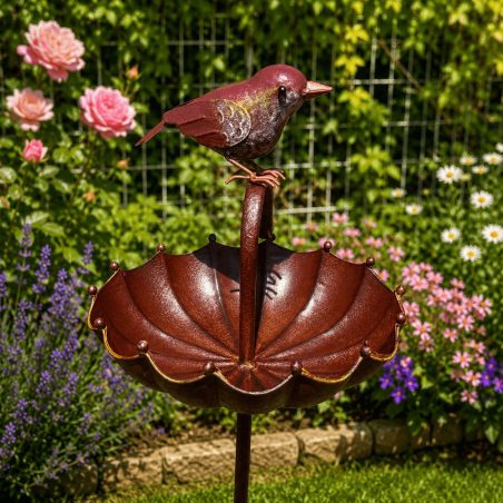 Abreuvoir mangeoire à oiseaux sur pic couleur rouille