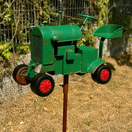 Pluviomètre décoratif tracteur vert- vue du tracteur