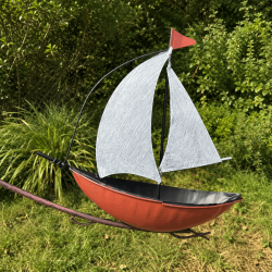 Mobile de jardin Voilier et Poisson- vue du bateau