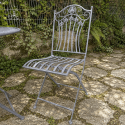 Salon de jardin gris antique- vue de chaise
