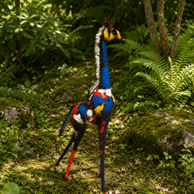 Statue de girafe- vue de côté