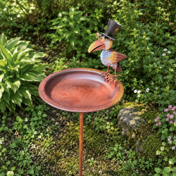 Bain d'oiseaux sur pied en métal avec corbeau gentleman- vue de dessus