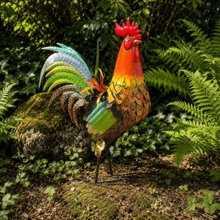 Coq majestueux en métal multicolore