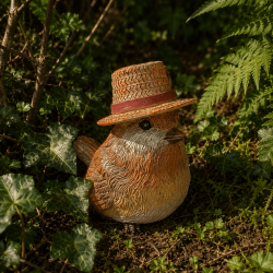 Rouge-gorge avec chapeau de paille en résine
